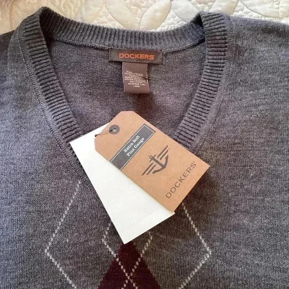 NWT Dockers Men's Comfort Touch Argyle Pattern Vest EXTRA soft Size XXL/ XXG - Picture 4 of 5